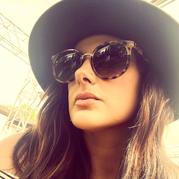 Meet your Posher, Gina - Picture 1 of 1